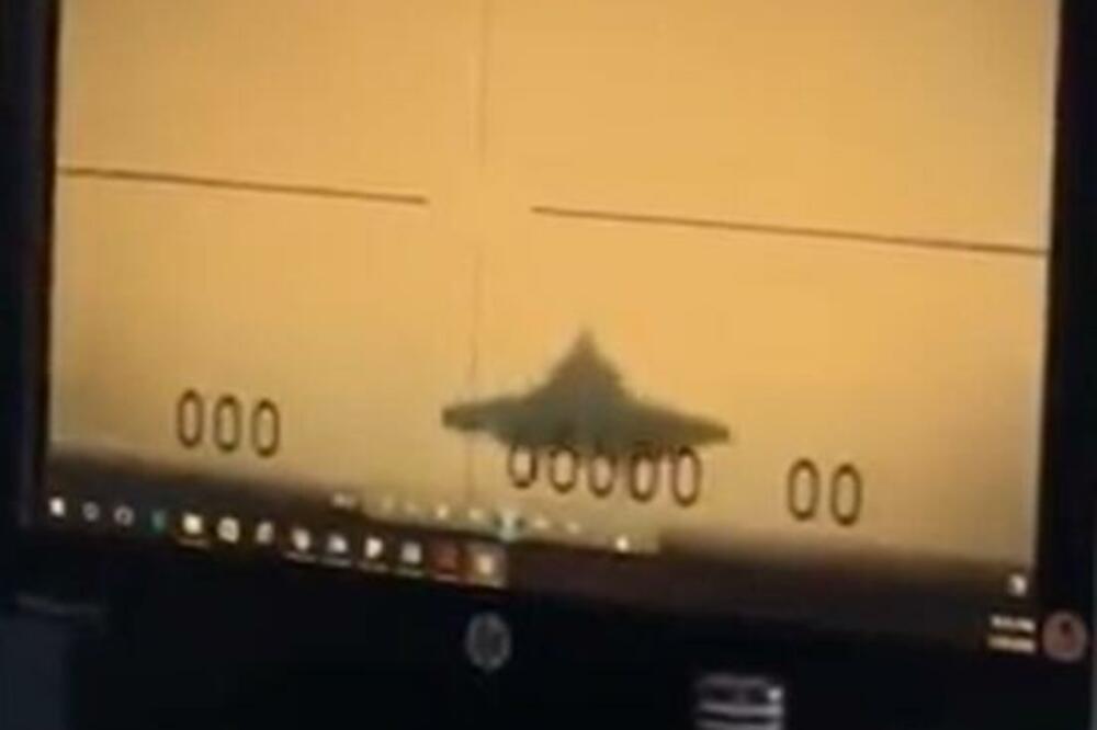 OGROMNA NESREĆA! Isplivao JEZIV snimak PADA borbenog AVIONA na američki nosač (VIDEO)