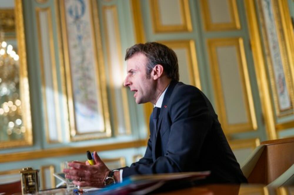 Makronove reči odjkenule poput bombe, pazite samo šta predlaže! Ovako planira da stane na crtu Putinu i Trampu?!