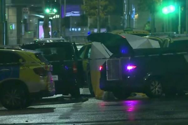 PACIJENT UKRAO POLICIJSKI AUTO I IZAZVAO SUDAR ZA PAMĆENJE: Neviđen slučaj na AMERIČKOM ASFALTU! (FOTO)