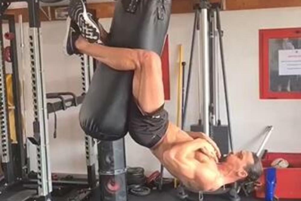 ZLATAN ZVER! PRIVATNI SNIMAK OD KOG ĆETE ZANEMETI! (VIDEO)