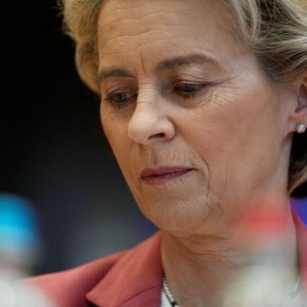 Burna prošlost Ursule fon der Lajen: Živela pod lažnim imenom, planirali da je kidnapuju, a onda se udala za...