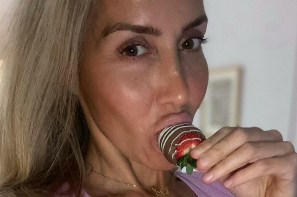 BIVŠA ESKORT DAMA OTKRILA ŠTA MUŠKARCI NAJVIŠE VOLE U KREVETU: Ovoga im nikad nije dosta!