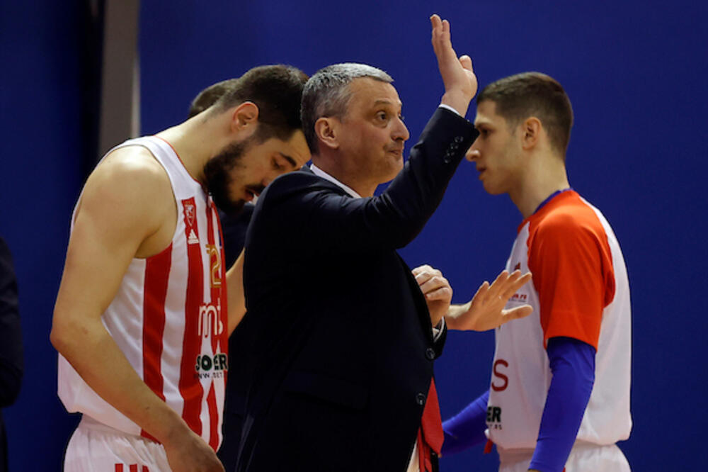 RADONJIĆ ZADOVOLJAN UČINJENIM PROTIV MEGE, ALI IMA I NEKE ZAMERKE: Defanzivno nije sve bilo kako treba!