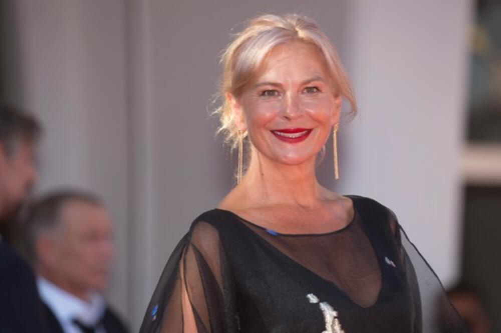 UPOZNAJTE UNU, ĆERKU JASNE ĐURIČIĆ I BORISA ISAKOVIĆA: Jako je lepa i vrlo uspešna! (FOTO)