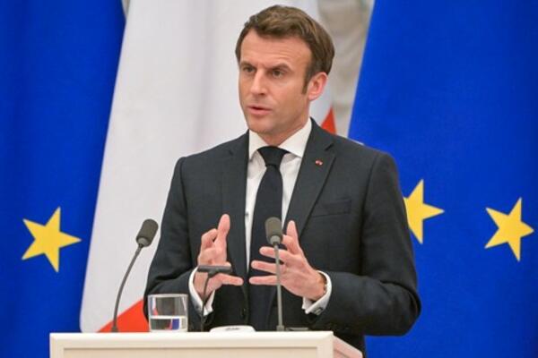 SVI SU ČEKALI NJEGOVU REAKCIJU! Francuski predsednik se oglasio nakon PUTINOVE ODLUKE