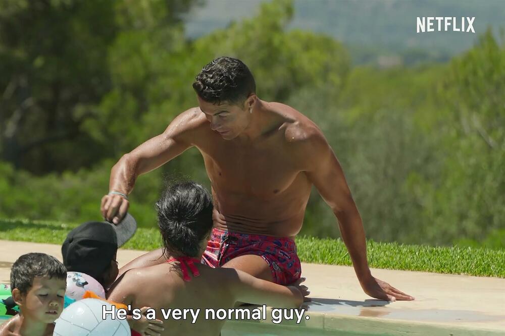 PRIPREMITE ŠEĆER I VODU: Raskošno letovanje Kristijana Ronalda sa porodicom! ZAVRTEĆE VAM SE U GLAVI OD OVIH BROJKI