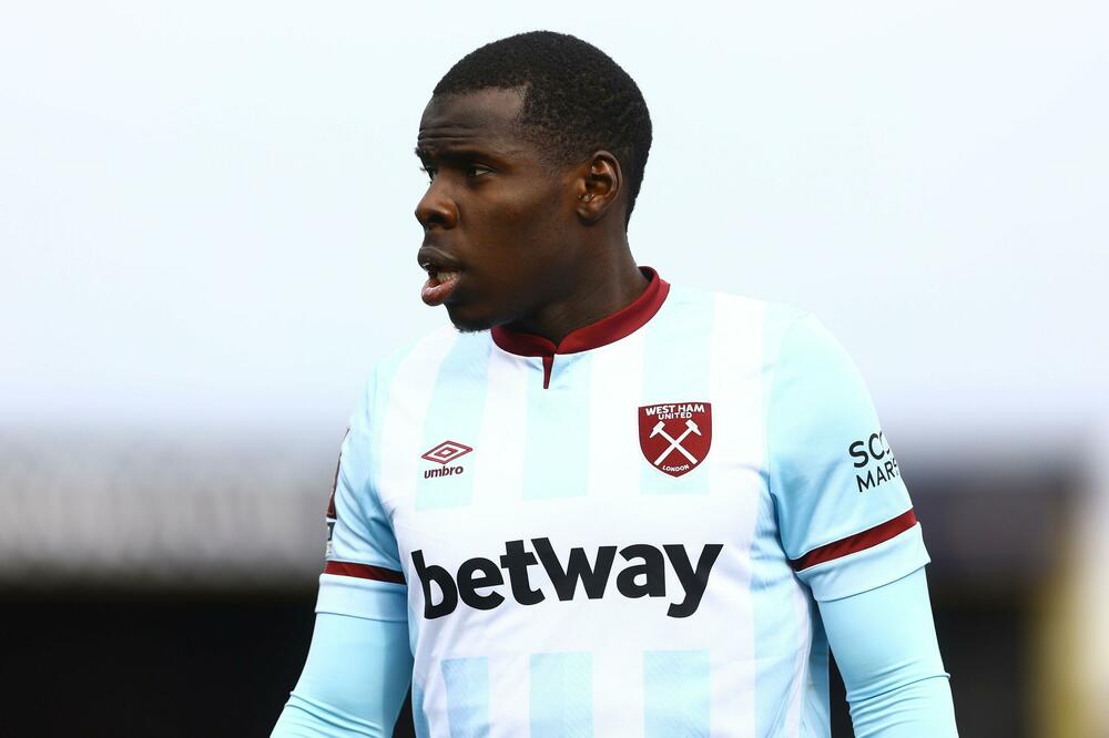 SRAMNO! Fudbaler ZLOSTAVLJAO životinje, a evo kako se BRANIO!