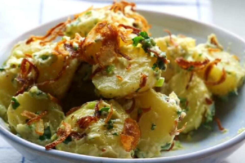 OVAKO VAM SE KROMPIR NEĆE RASPASTI PRI KUVANJU: Ovaj trik koriste i u RESTORANIMA, fenomenalan je