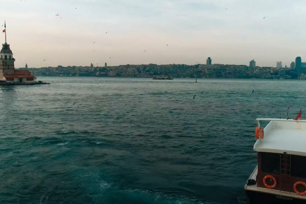 HAOS NA BOSFORU: U moreuzu blokiran saobraćaj zbog broda koji je plovio iz Egipta za Bugarsku