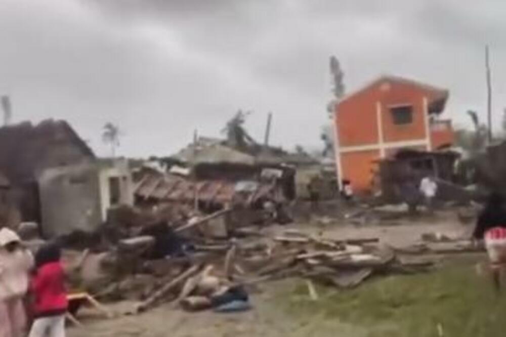 OLUJA IZAZVLALA HAOS NA MADAGASKARU: Poginulo najmanje 80 OSOBA, ljudi ostali bez DOMOVA (VIDEO)
