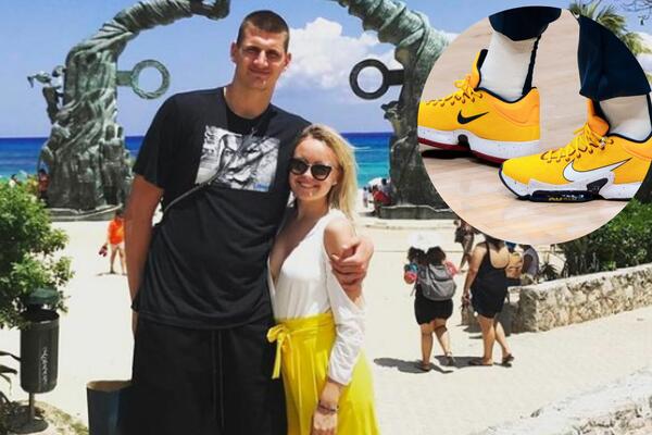 POTPUNO GA ZAČARALA! Nikola Jokić se ne odvaja od VREDNOG predmeta koji ga VEŽE za suprugu Nataliju! (FOTO)
