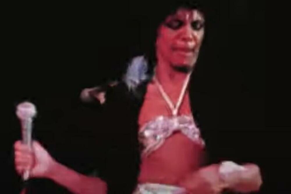 UMRLA JE OMILJENA PEVAČICA, TEŠKE VESTI SAOPŠTENE, TUGA!