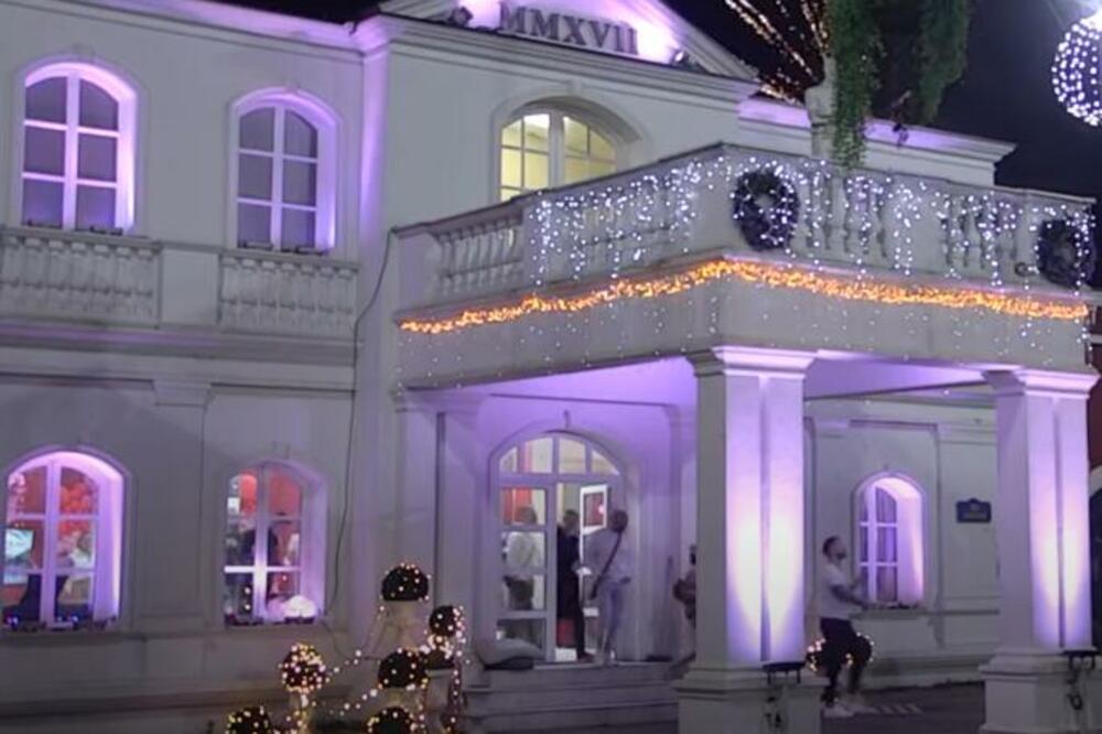 OVAJ PREZGODNI MUŠKARAC JE TREĆI UČESNIK ZADRUGE 7- ELITE? Svi ga dobro znate