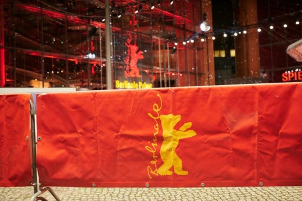 BERLIN SPREMA NEVIĐENI SPEKTAKL VEČERAS: Zbog ovog ćete poželeti da ste TAMO