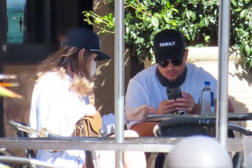 BIO JE LUDAČKI ZGODAN, U JEKU SLAVE JE NESTAO: Pričao je da se čuva za BRAČNU NOĆ, a devojke su ga OPSEDALE! FOTO