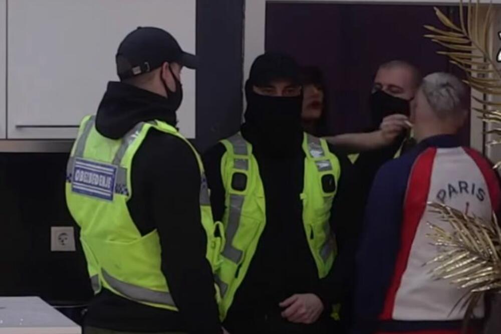 UGASILA MU CIGARETU U LICE: Tara SATANIZUJE Ša po Zadruzi, preti DISKVALIFIKACIJA zbog nasilja?!