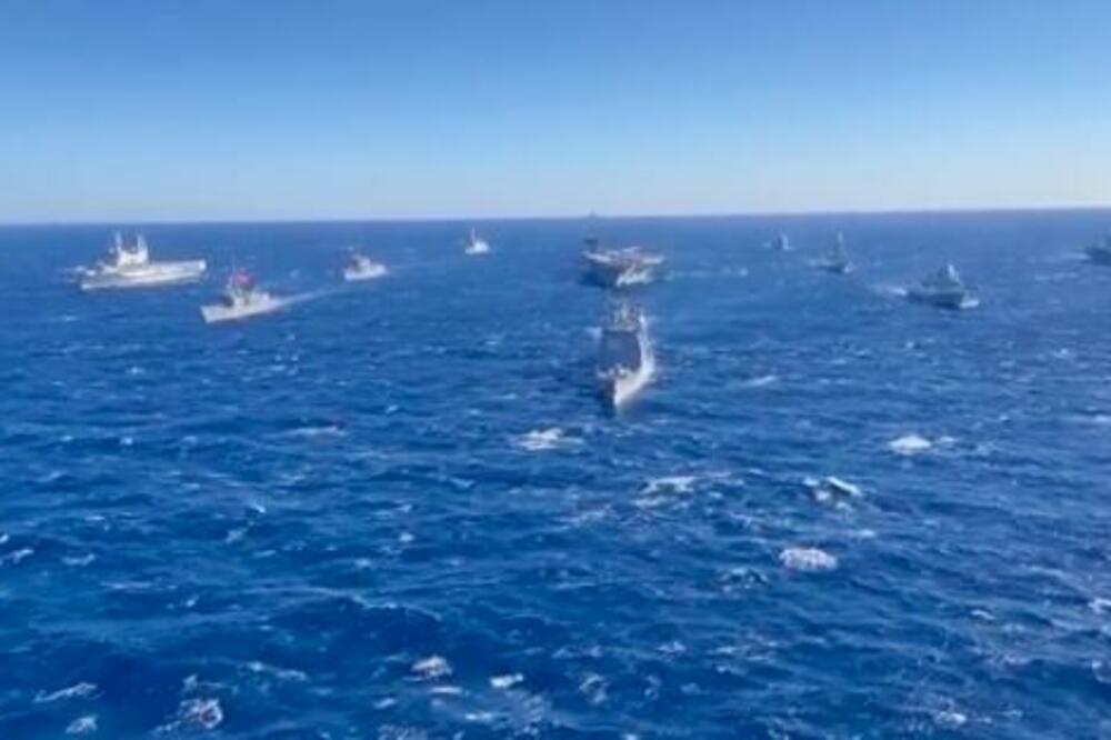 SEVERNA I JUŽNA KOREJA RAZMENILE VATRU: Drama blizu sporne granice na moru