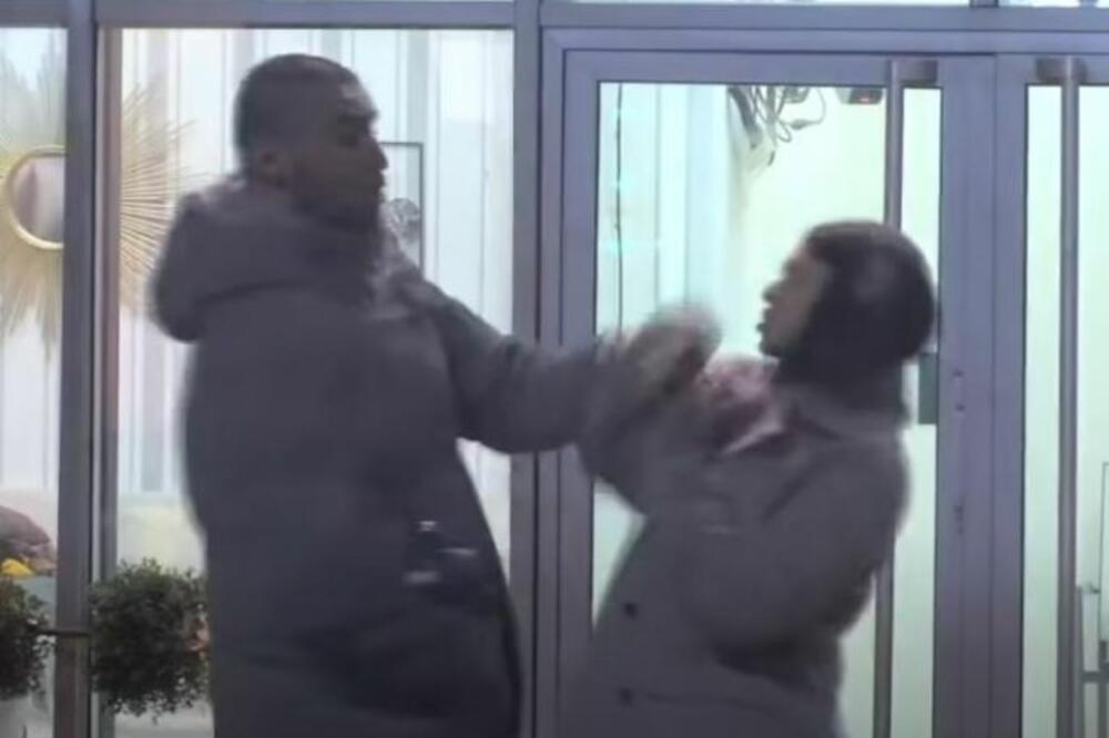 OVO NASILJE MILICE I MENSURA NISTE VIDELI: Pljuštale ŠAMARČINE dok ona URLA iz petnih žila!