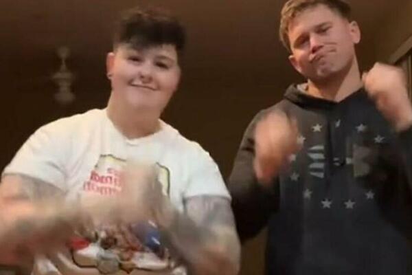 NAKON 8 GODINA BRAKA OTKRIO ŽENINU MRAČNU TAJNU: Ono što je UČINIO nakon toga, sve ostavilo BEZ REČI! (FOTO)