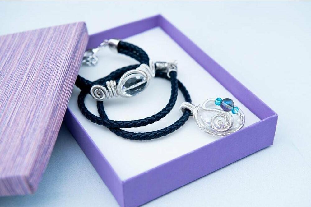 ZA MODERNE I ELEGANTNE DAME: Ovi aksesoari su obavezni komad nakita za svaku odevnu kombinaciju!