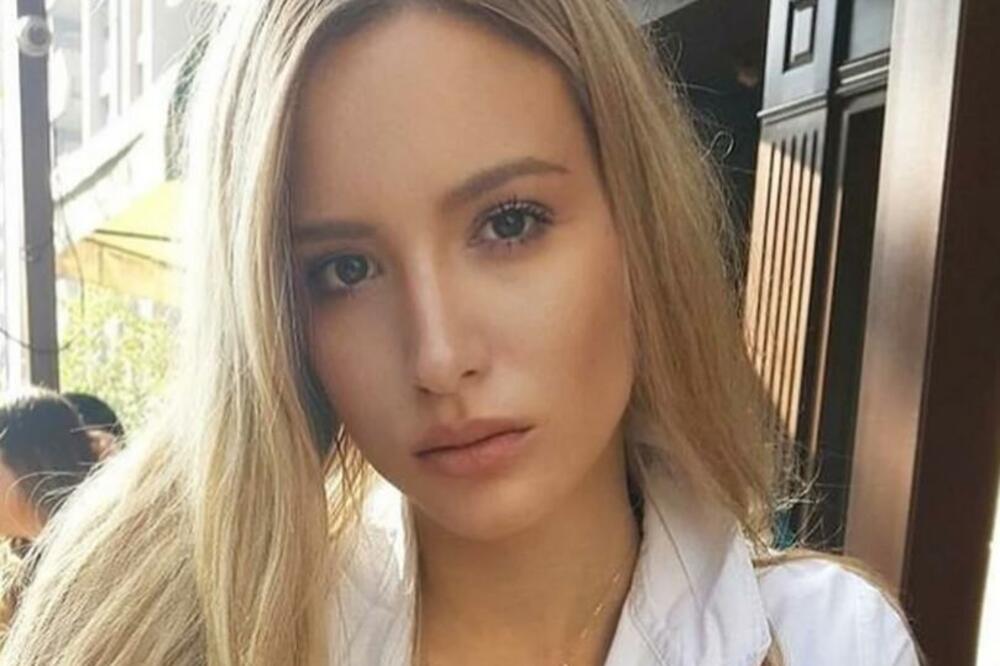 LEPA PLAVUŠA JE ĆERKA NAŠE POZNATE FOLK PEVAČICE! Njeno zanimanje je JAKO OZBILJNO: Da li znate ko joj je MAJKA?