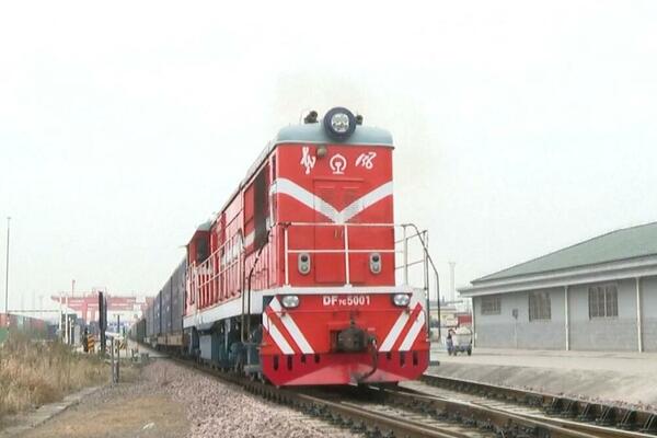 DOBAR POČETAK KINESKE TRGOVINE U 2022. Iz delta reke Jangce otputovalo više od 100 kinesko-evropskih vozova! VIDEO