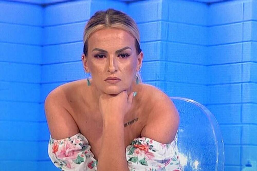 SVI ZAPANJENI ONIM ŠTO SE DEŠAVA SA ERMINOM PAŠOVIĆ: Isplivao i neoboriv DOKAZ! (FOTO)