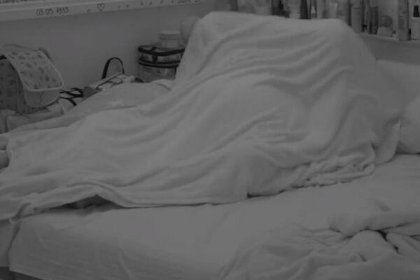 FILIP RAZLOMIO DALILU VRELOM AKCIJOM, ONA ZAJECALA OD BOLOVA! Rastrgao joj donji intimni deo, NEMILOSRDNO ZAKUCAO!