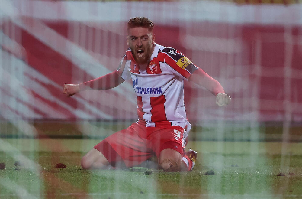 Milan Pavkov u dresu Crvene zvezde