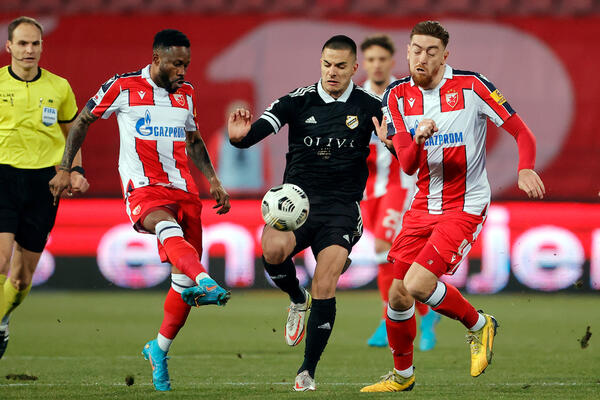 Oglasila se sudijska komisija FSS zbog PROPUSTA na meču Crvena zvezda - Čukarički!