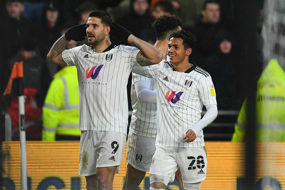 MITROVIĆ PRAVI SJAJNE POTEZE I VAN TERENA! Srpski fudbaler postao vlasnik poznatog objekta!