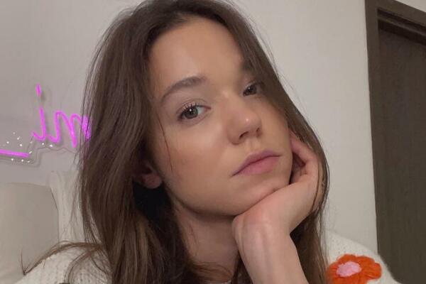 TEK JOJ JE 24 GODINE, A NEĆETE VEROVATI KOLIKO DECE IMA: Šokirala je IZJAVOM šta joj je SLEDEĆI KORAK (FOTO)