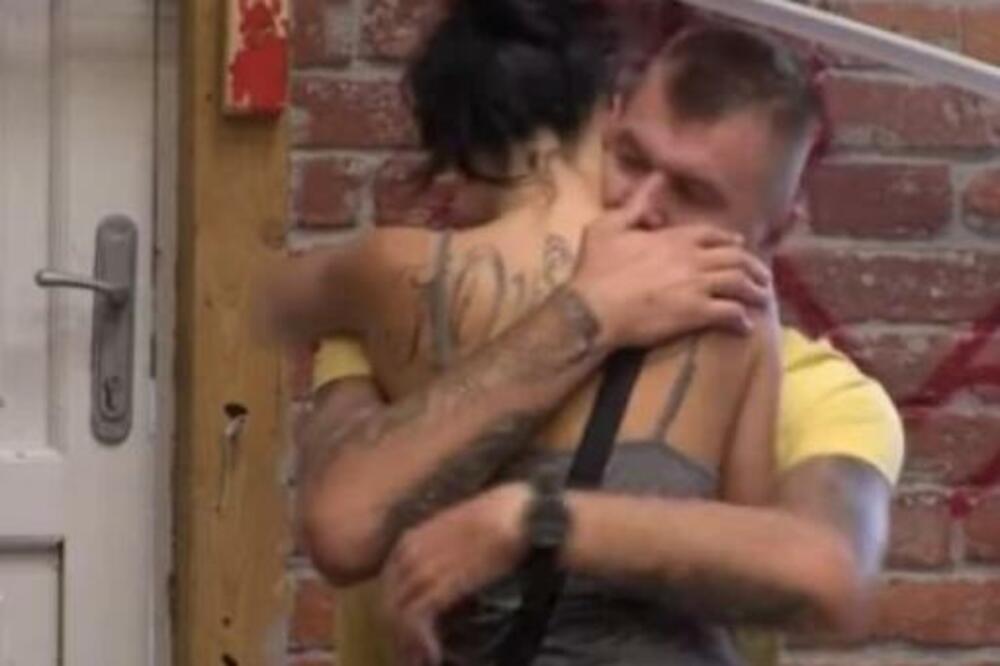 KAKAV ŠOK! MAJA MARINKOVIĆ PONOVO U ZADRUZI, JANJUŠ PREBLEDEO KADA JU JE VIDEO! (VIDEO)