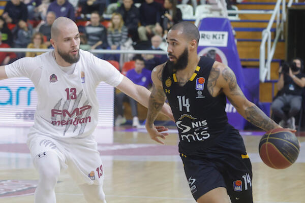 MUR POGAĐAO DVOJKE, TRIFUNOVIĆ TROJKE: Partizan u samoj završnici utakmice slomio sjajni FMP (VIDEO/FOTO)