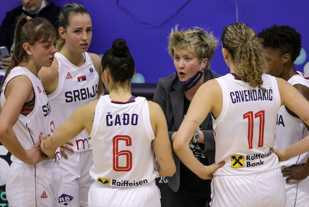 Ženska košarkaška reprezentacija Srbije, Ženska košarkaška reprezentacija Australije