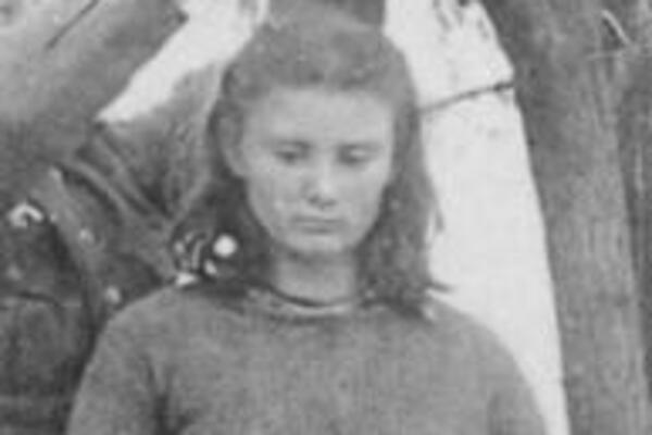 MUČKI PONIŽENA I OBJEŠENA SA SAMO 17 GODINA: Terali je na GNUSNU stvar, pa joj uzeli život! (VIDEO)