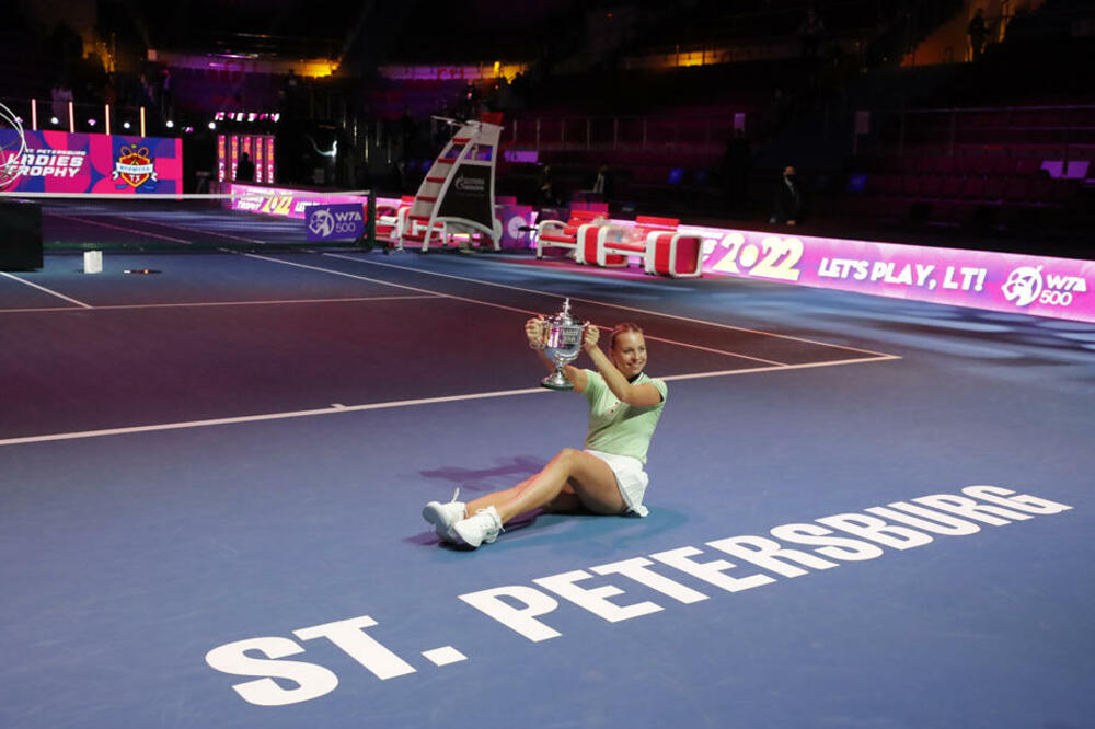 PRIJAJU JOJ TURNIRI U DVORANI: Estonka posle preokreta trijumfovala u Sankt Peterburgu! (FOTO)