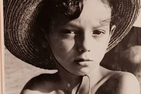 ZNATE LI KO JE GLUMAC SA SLIKE? Danas ga ni u LUDILU ne bi prepoznali (FOTO)