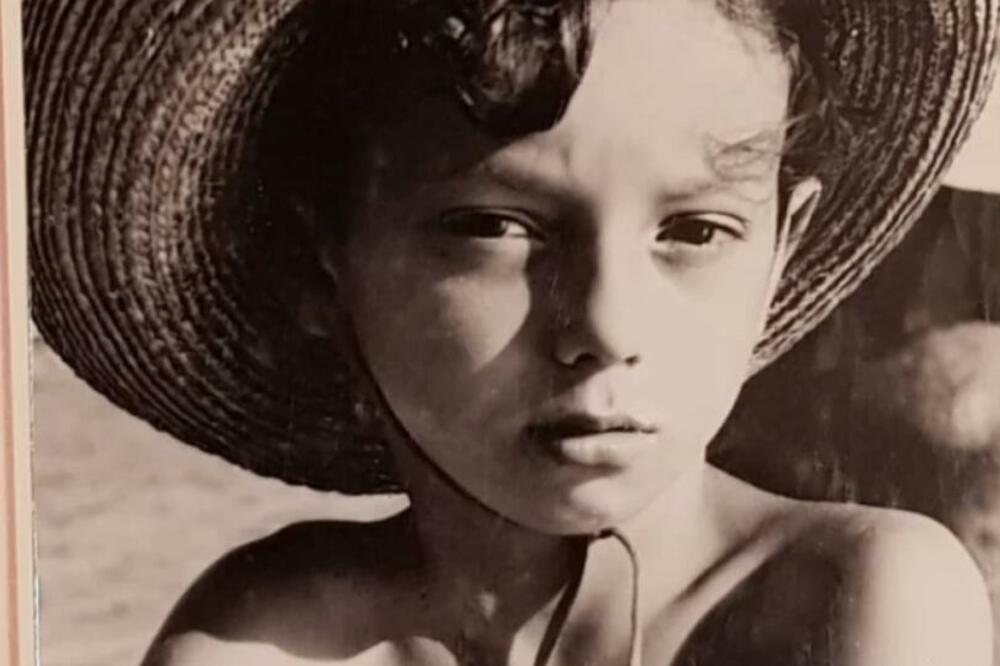 ZNATE LI KO JE GLUMAC SA SLIKE? Danas ga ni u LUDILU ne bi prepoznali (FOTO)