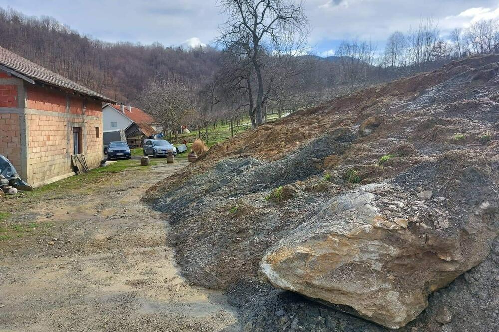 TREĆINA SRBIJE POD RIZIKOM OD KLIZIŠTA: Najkritičniji periodi su PROLEĆE I JESEN, ima li rešenja?