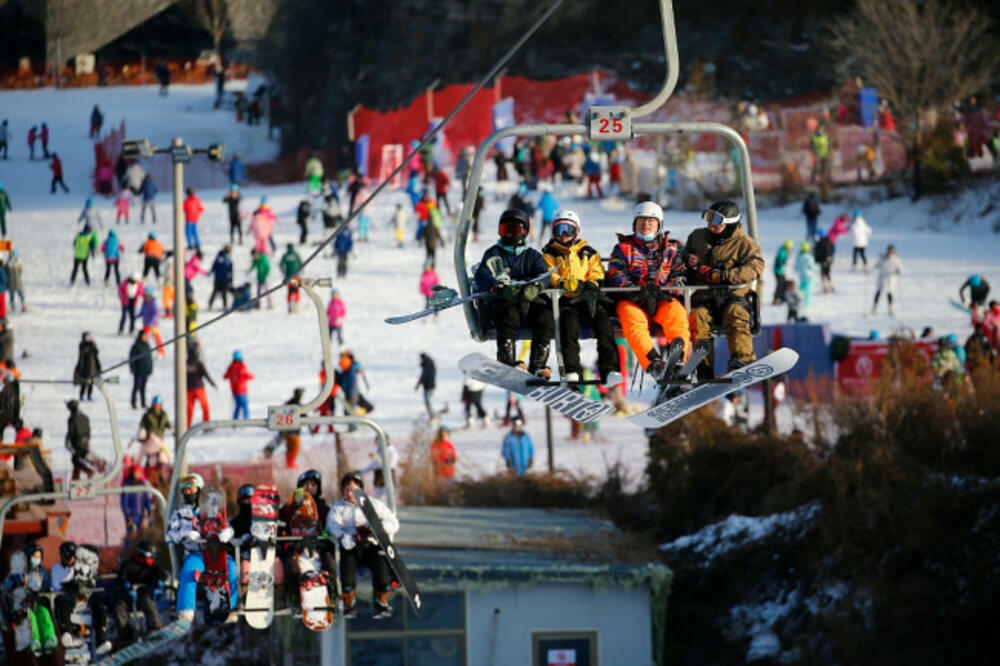 OLIMPIJSKI ŽAR OŽIVLJAVA POTROŠNJU U KINI: Skijanje izazvalo najviše interesovanja