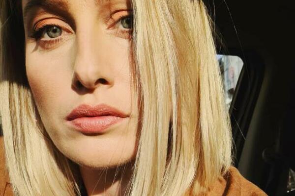 ČILA BARAT BASTAIĆ ČEKA DETE! (FOTO)