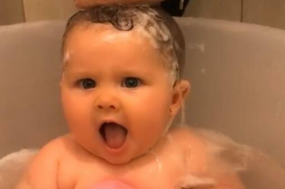 JEDNI KAŽU DA JE JEZIVO, A DRUGI DA JE MOĆNO I DIVNO: Ovo ŽENSKO IME ima DVA potpuno SUPROTNA ZNAČENJA!