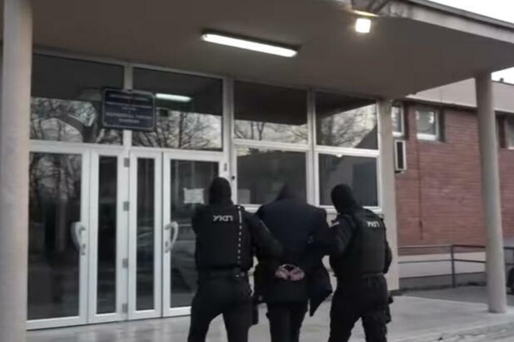 OVO SU DETALJI HAPŠENJA PORESKIH INSPEKTORA: Oštetili državni budžet za više od 120 miliona dinara!