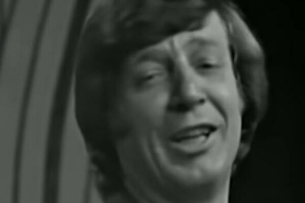 UMRO FOLK PEVAČ, UPRAVO JE JAVLJENO!