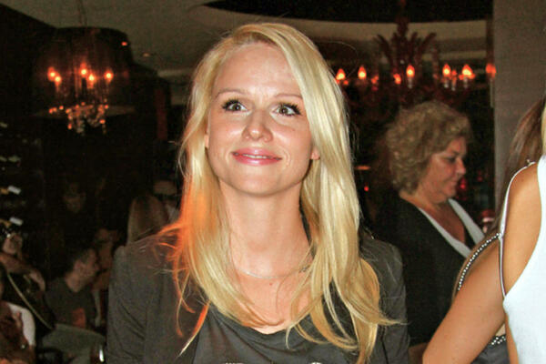 U ŽIVOTU SRPSKE GLUMICE SEDAM GODINA NAKON RAZVODA DESIO SE PREOKRET: On se UMEŠAO, porodica oduševljena!