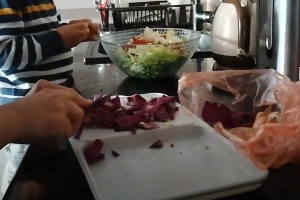 OTROV U HRANI KOJU SRBI OBOŽAVAJU! Zbog ovoga se UMIRE POLAKO, naučnici upozoravaju na VELIKU OPASNOST