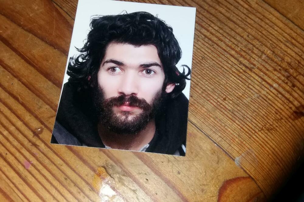 ANĐELO JE NESTAO U BLIZINI AERODROMA: Porodica nudi nagradu da se pronađe mladić