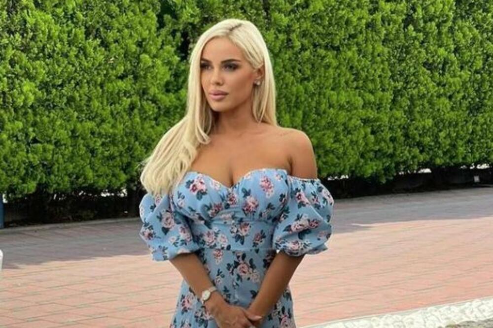 NAJLEPŠA SRPSKA POLITIČARKA SVIM SILAMA UZ SVOJU STRANKU PRED IZBORE: Evo šta je uradila! (FOTO)