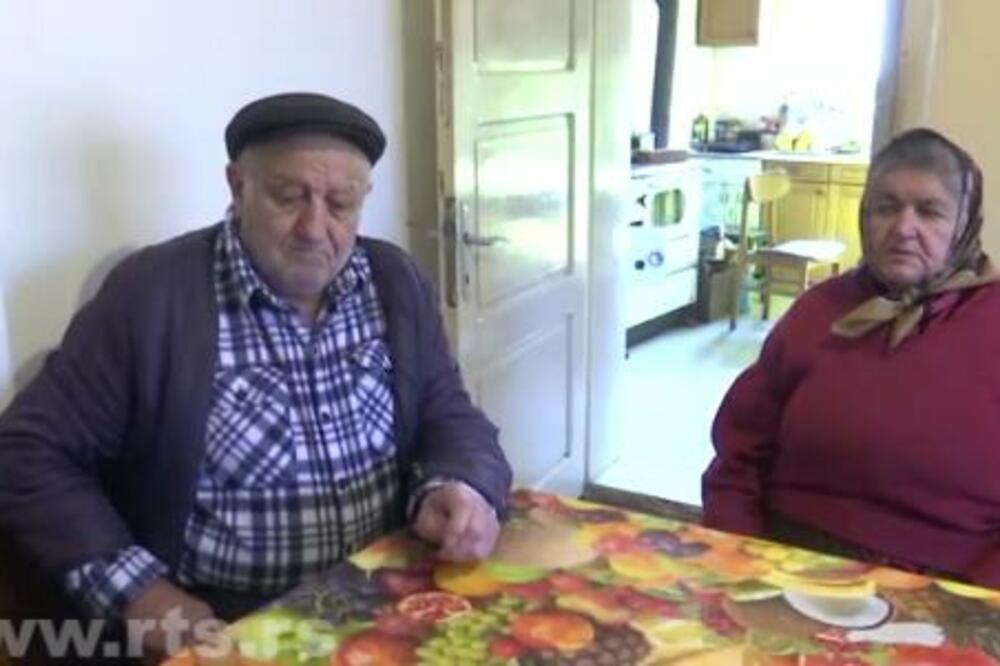 BILI SU PRIMORANI DA POD STARE DANE NAPUSTE MEDREGOVCE: Tapije imanja čuvaju kao svoje oči! (FOTO)